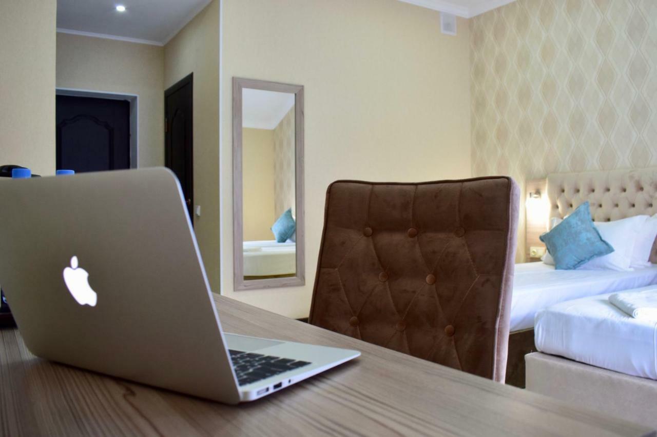 Dostar Inn Schymkent Exterior foto