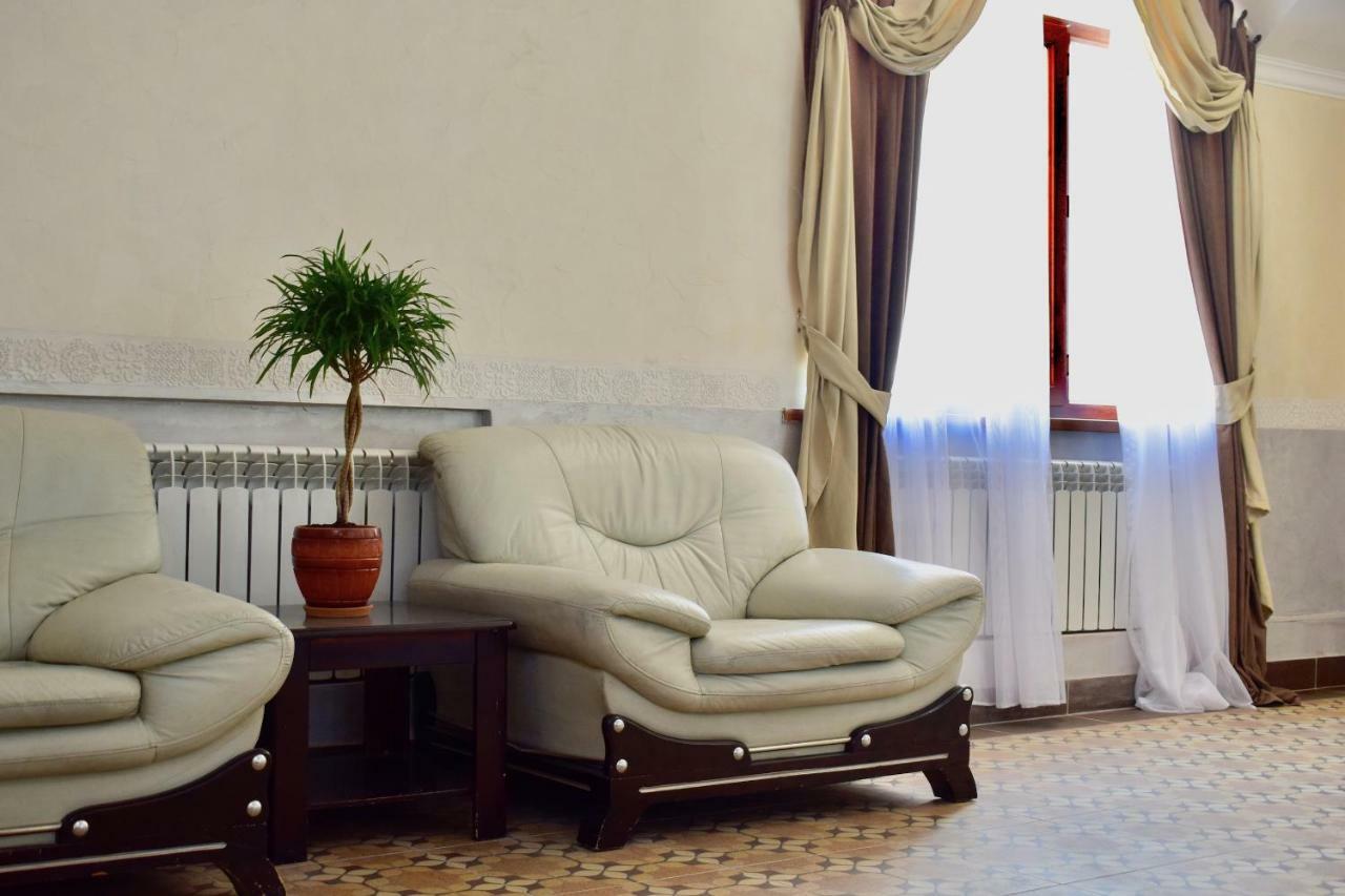 Dostar Inn Schymkent Exterior foto